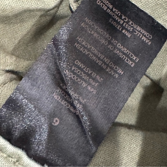 Banana republic skinny olive green pants ❤️ - Picture 5 of 7